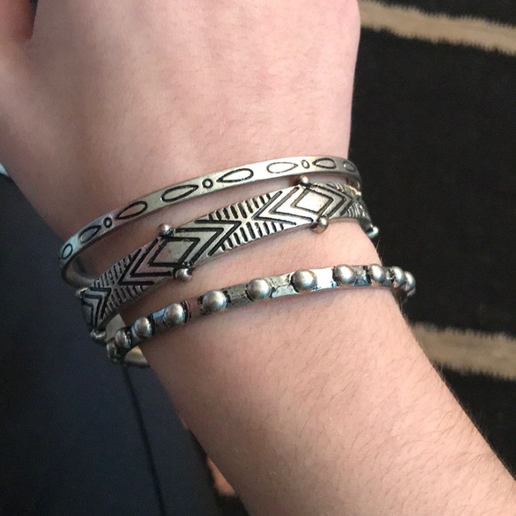 Set of 3 Patterned Bangles - Picture 3 of 3